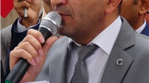 'Öğretmenler boya-badana, garsonluk yapar hale geldi'