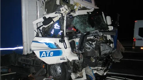 TEM'de kaza 2 yaralı