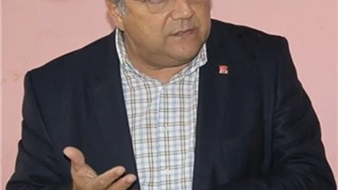 CHP Milletvekili Sındır sahte içki vakalarını Başbakan'a sordu