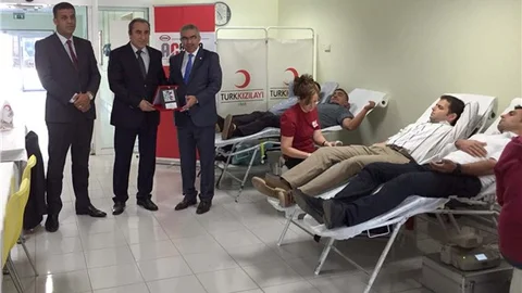 Çimento çalışanları kan bağışında bulundu