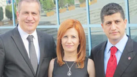 Üç hayırlı evlattan konferans