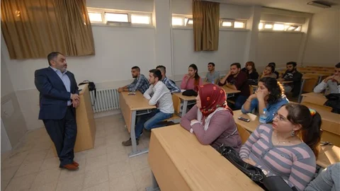 Geleceğin turizmcilerine ‘seyahat acenteciliği’ dersi