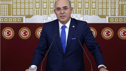 Mevlüt Karakaya'ya göre MHP’de liderlik ve genel başkan sorunu yok