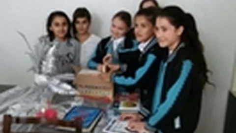 Ortaokul öğrencileri kitap aracılığıyla dostluk ve sevgi bağlarını güçlendirdi