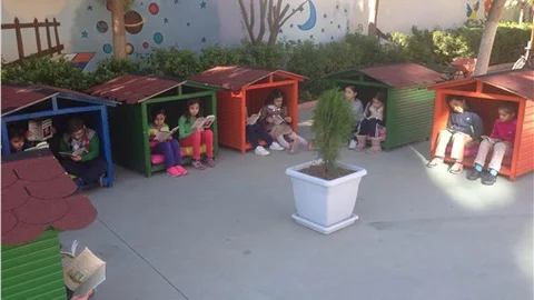 Kitap okumayı sevdirmek için kitap köyü kurdular