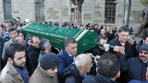 Fen İşleri Müdürü Bülent Kılınç son yolculuğuna uğurlandı