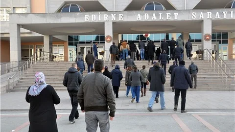 Mahkumların Güvenlik kapısını açık bırakan memurlara tutuklama