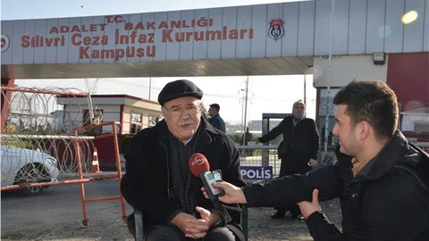Umut nöbetini Aydın Engin ve Turgay Noyan devraldı