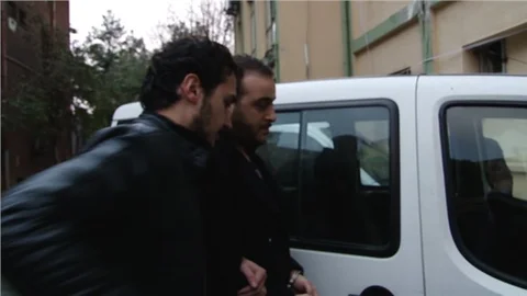 Yolsuzluk operasyonları yapan polislere operasyon