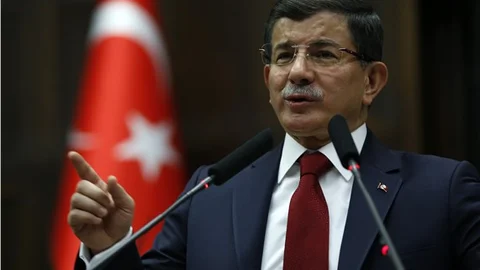 Davutoğlu Tahir Elçi, kargaşa simsarlarının kurbanı oldu
