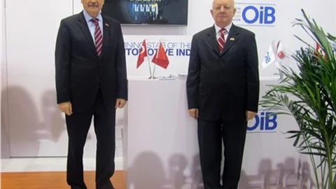 Otomotivciler ihracatı artırmak için Çin'de