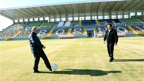 Başkanlar Kocaoğlu ve Atila sahada da paslaştı