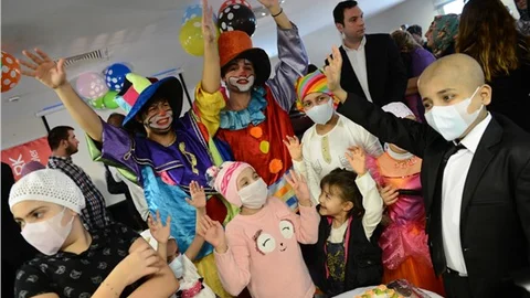Kemik iliği nakli ile hayata tutunan 50 çocuk buluştu