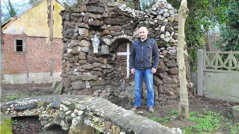 Belçikalı Türkün bahçesinden sunak çıktı