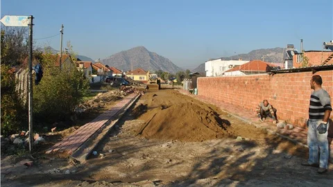 Aydın İncirliova'da yol çalışmaları devam ediyor