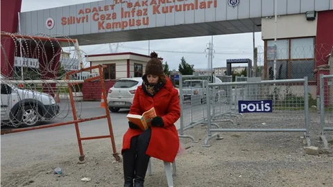 Pelin Batu Basın özgürlüğünde Afganistan ve İran liginde oynuyoruz