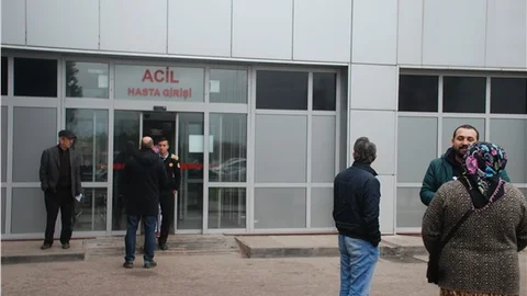 Kargo paketindeki sızıntıdan dolayı 51 kişi hastaneye kaldırıldı