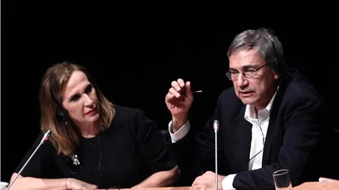 Orhan Pamuk Eskiden 3 korumam vardı şimdi bir tane, Türkiye ilerliyor