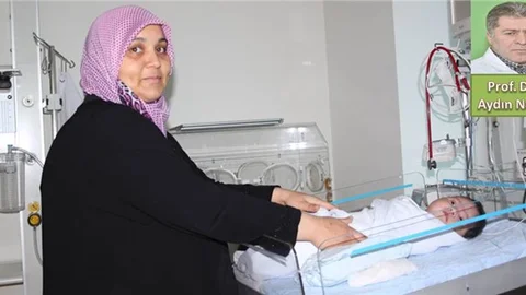 20 günlük Zeynep, akciğer ameliyatı ile sağlığına kavuştu