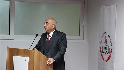 Suriyeli öğretmenler derslere girecek