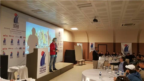 Yelken antrenör ve hakemlerine federasyondan seminer