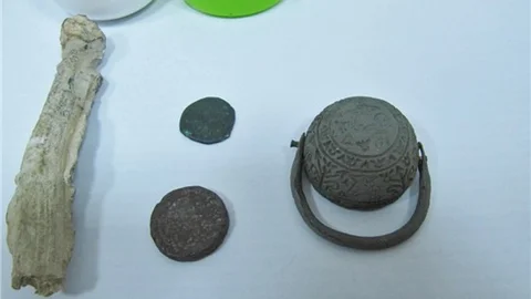 Kaçakçı, 'kral mührü' ile yakalandı