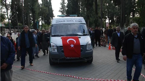 Diyarbakır’da hayatını kaybeden Uzman Çavuş Tarsus’ta defnedildi