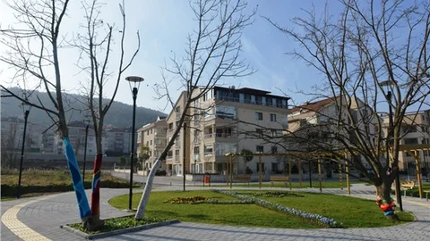 Uludağ Üniversite öğrencileri her tarafı giydirdi