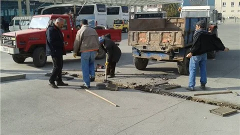 Kahta Belediyesi’nden mazgal temizliği