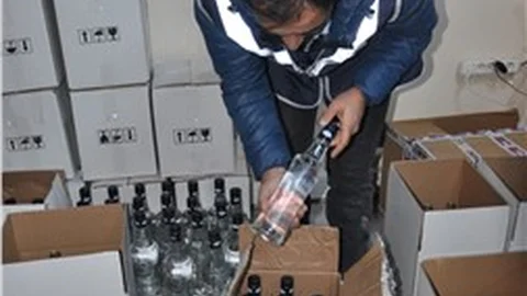 Yılbaşı Öncesi İzmir’de Sahte İçki Operasyonu