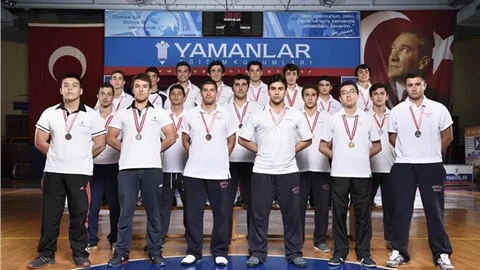 Yamanlar'dan çifte şampiyonluk