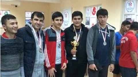 Liselerarası Masa Tenisi Turnuvası düzenlendi