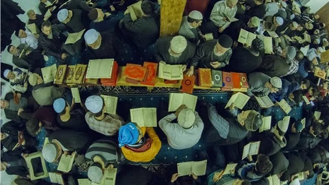 483 yıllık 'binbir hatim' başladı