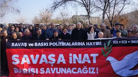 Sendika ve birliklerden ‘Savaşa İnat Barışı Savunacağız’ açıklaması