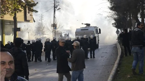 Batman’da olaylar çıktı, ortalık savaş alanına döndü
