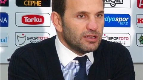 Okan Buruk Maçta Aatıf’ı aradık