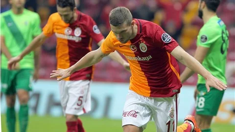 Galatasaray 3 - Akhisar Belediyespor: 2