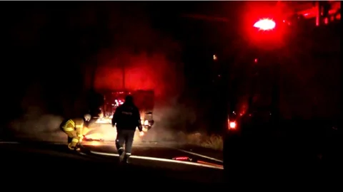 Belediye otobüsü alev alev yandı