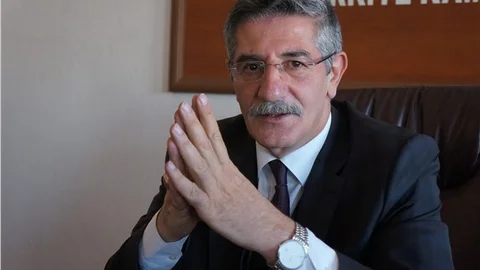 Bayraktar İşe gitmeden maaş alanlar; siyasi ve sendikal yandaşlardır