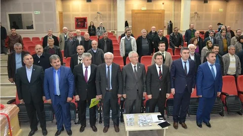 Arı Yetiştiricileri Merkez Birliği Başkanı Yılmaz Türkiye ilaç çöplüğü değildir