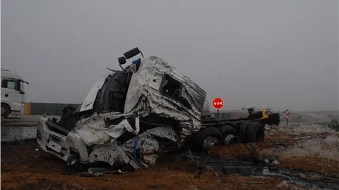 Kırıkkale’de iki ayrı trafik kazası 3 ölü, 10 yaralı