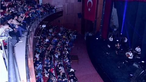 Seyhan’ın kültür etkinlikleri bir yılda 120 bin kişiye ulaştı