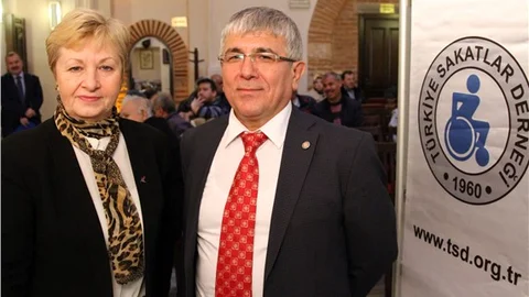 Türkiye'nin ‘yüzde 99’u Müslüman’ deniyor ama engelliler camilere gidemiyor