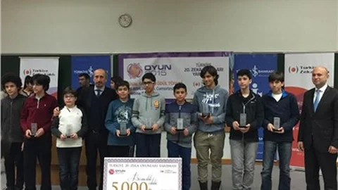 Türkiye'nin zeka şampiyonları Yamanlar'dan