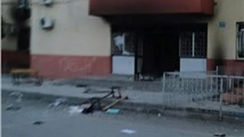 Göstericilerin Hedefinde Okullar Var