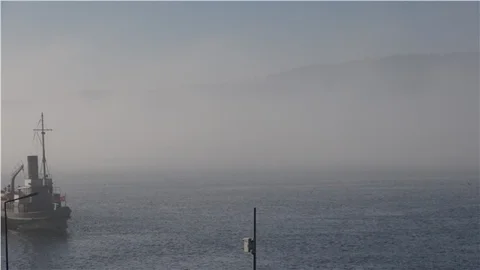 Rus savaş gemisi Caesar Kunikov Çanakkale Boğazı'ndan geçti