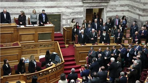 Abbas, Filistin'i tanıyan Yunan Parlamentosu'na hitap etti