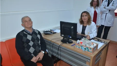 5 yıl boyunca akciğerinde tavuk kemiğiyle yaşadı