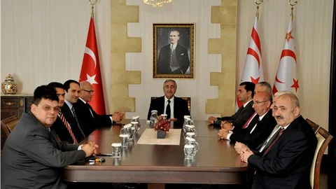 Akıncı, siyasi partileri Kıbrıs konusunda bilgilendirdi