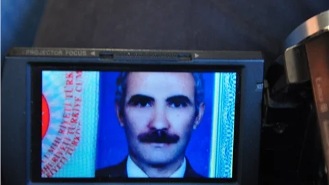 Kalbi duran yaşlı adamı öldü zanneden ailesi selasını verdirdi, mezarını hazırladı